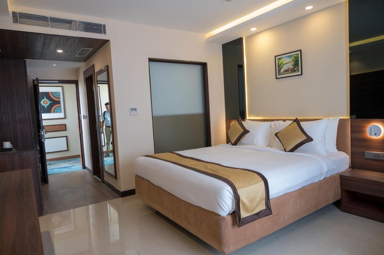 Hotel Golden Retreat Baharampur Zewnętrze zdjęcie