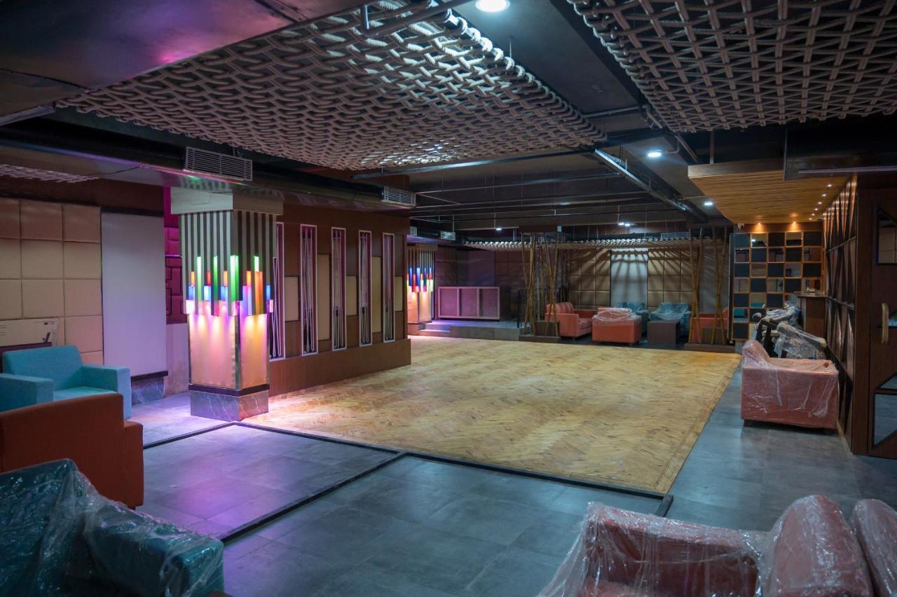 Hotel Golden Retreat Baharampur Zewnętrze zdjęcie