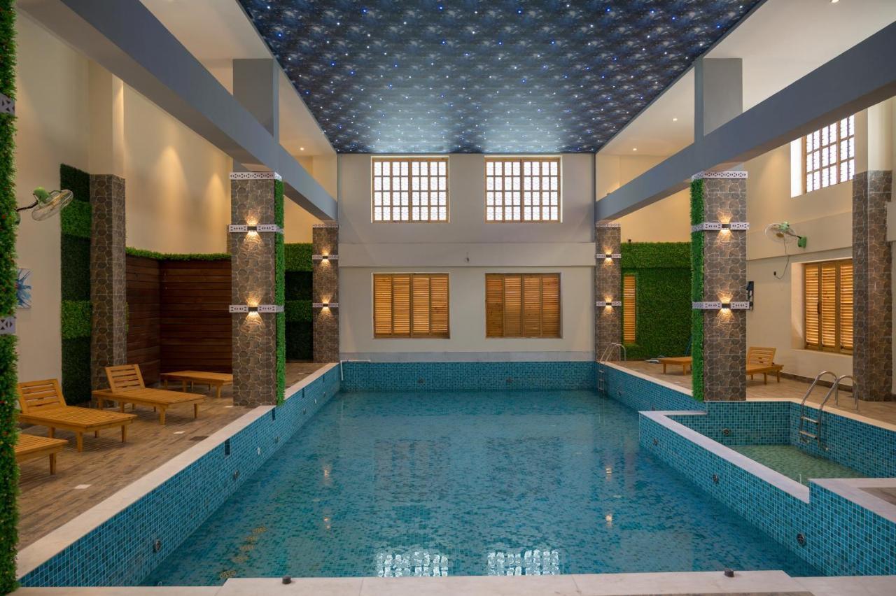 Hotel Golden Retreat Baharampur Zewnętrze zdjęcie