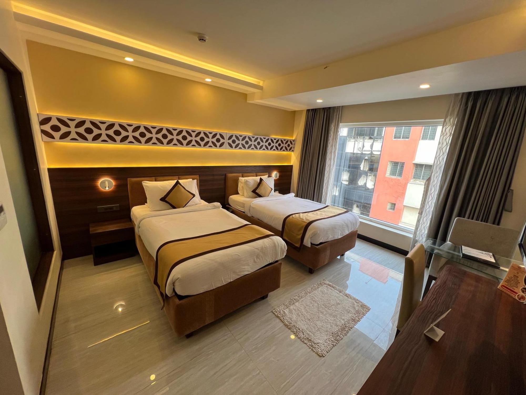 Hotel Golden Retreat Baharampur Zewnętrze zdjęcie