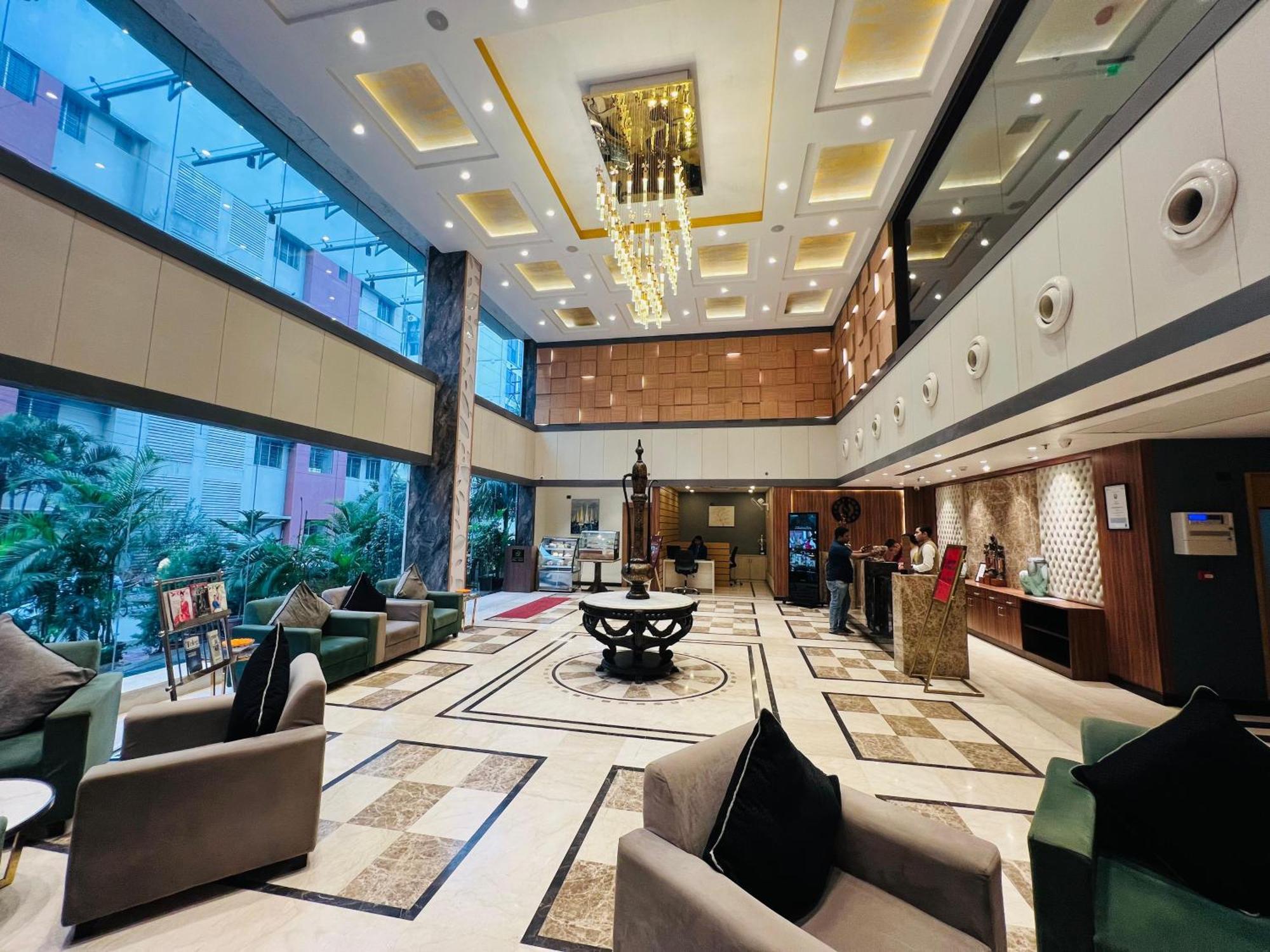 Hotel Golden Retreat Baharampur Zewnętrze zdjęcie
